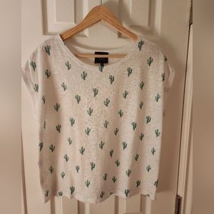 3/$40 White short sleeve shirt